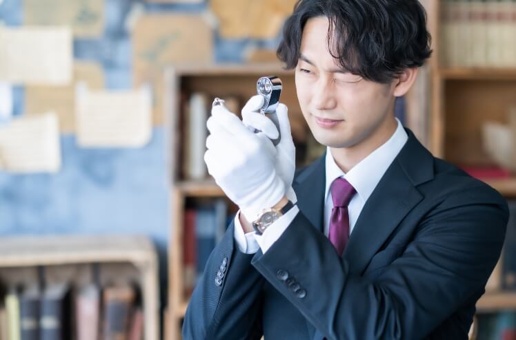 遺品鑑定士在籍