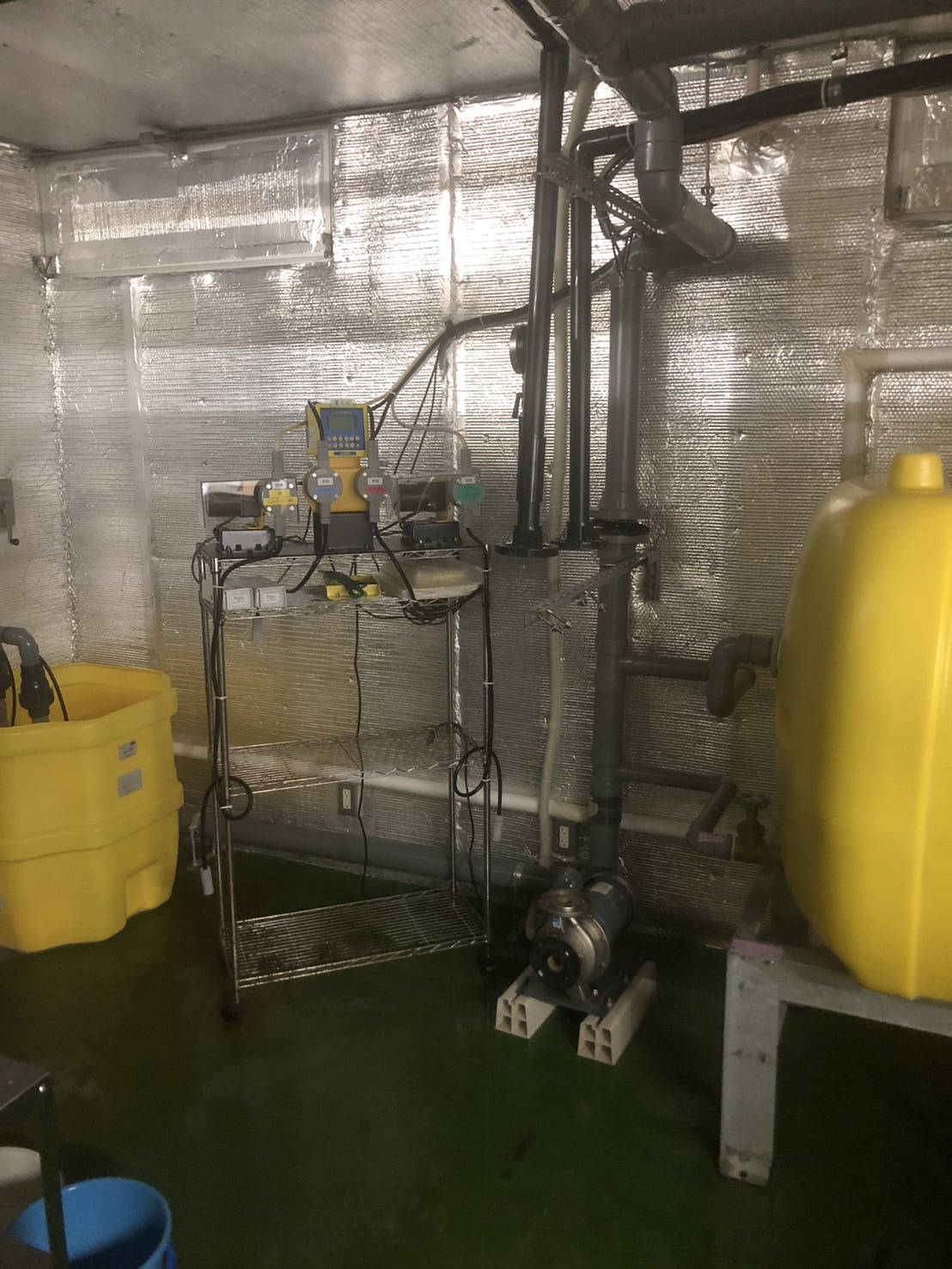 商業ビル、鉄筋コンクリート4階建てでの残置物撤去を行いました。