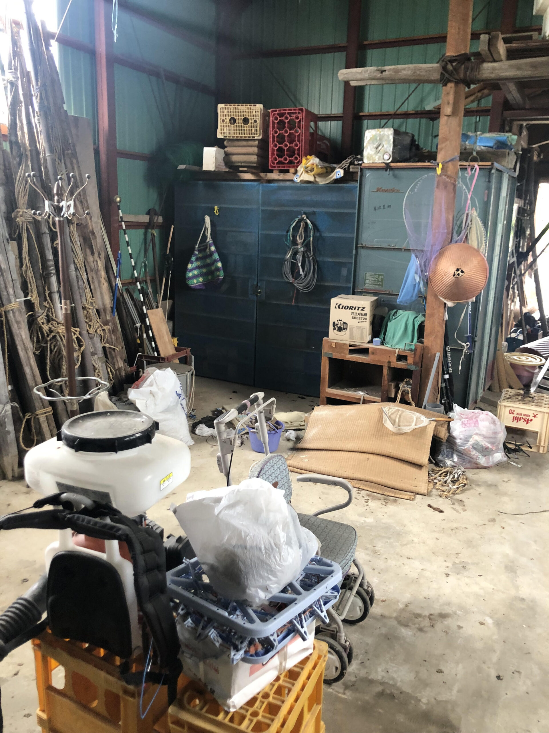 6LDK木造住宅一軒家・納屋2棟の遺品整理作業を行いました。