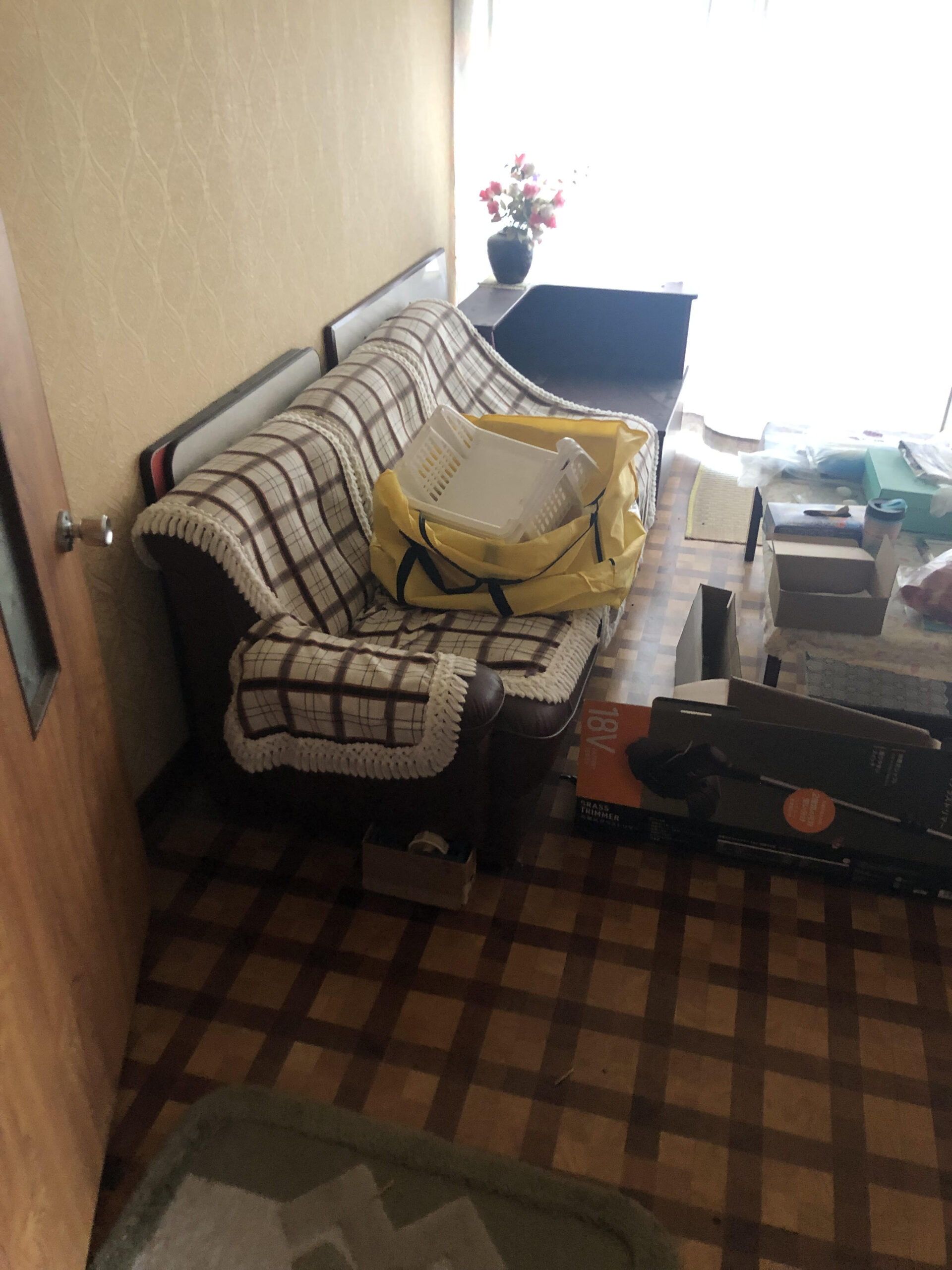 6LDK木造住宅一軒家・納屋2棟の遺品整理作業を行いました。