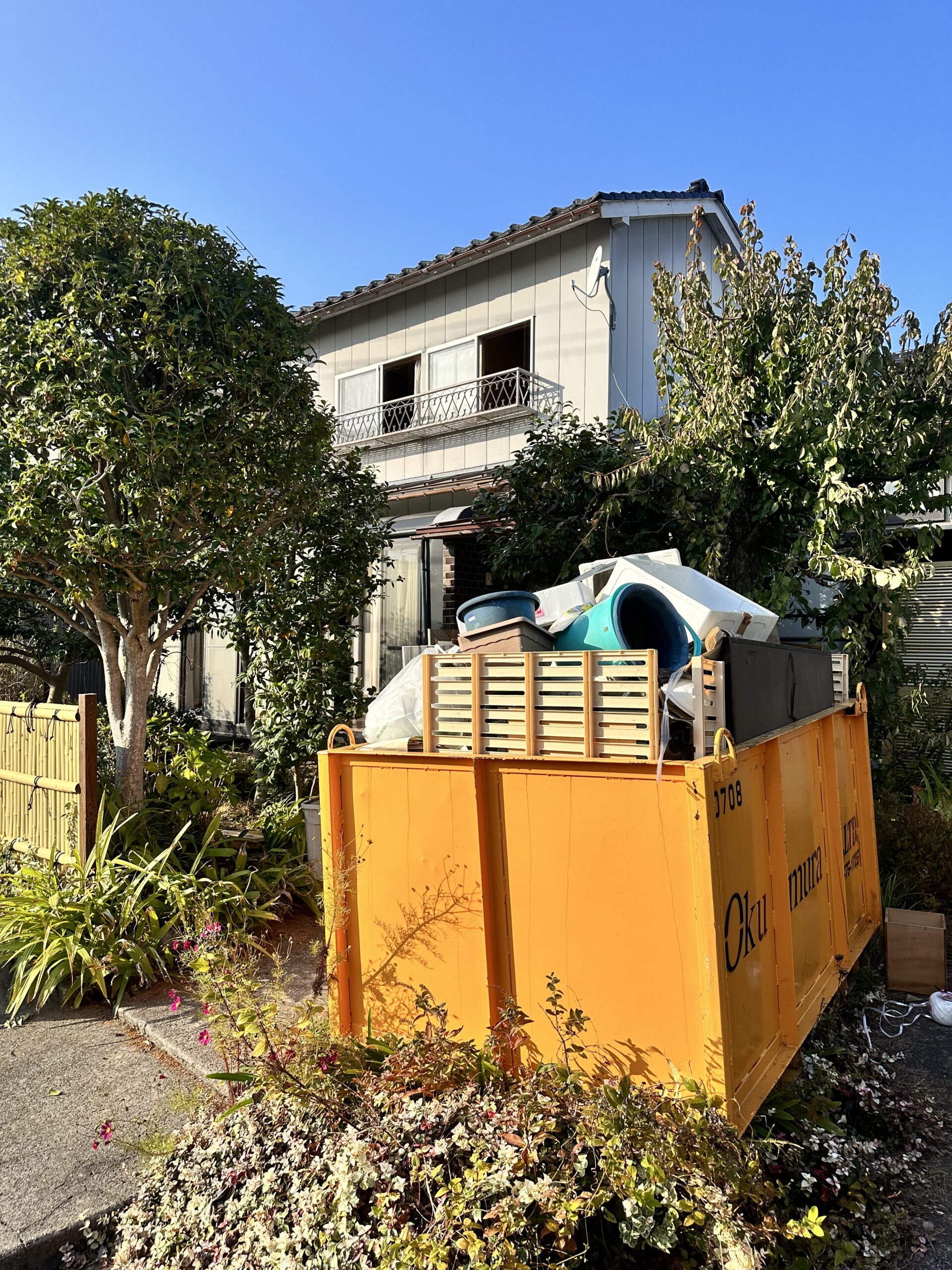 木造住宅での残置物撤去を行いました。